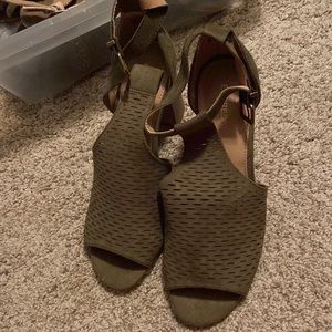 NEW- Express Heels